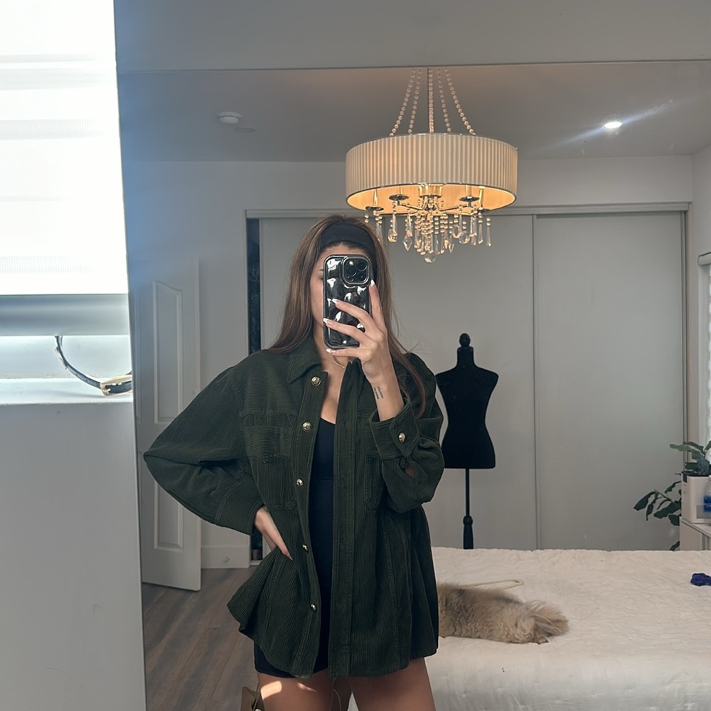 💚 - Picture 2 of 4
